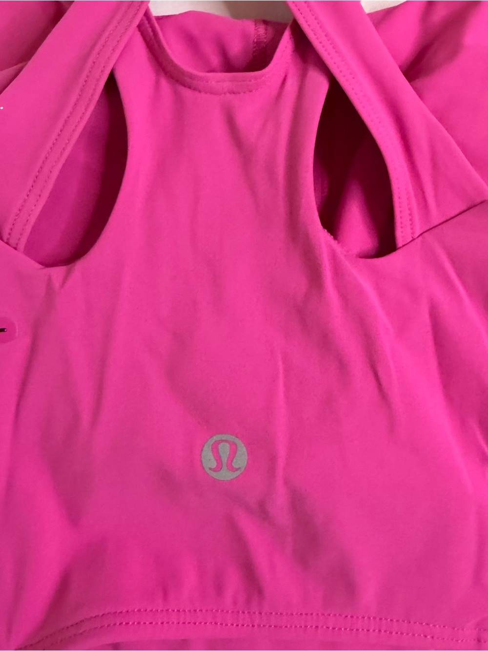 Lululemon Stash It Bra – Ripened Raspberry – Size 4 - Picture 3 of 5